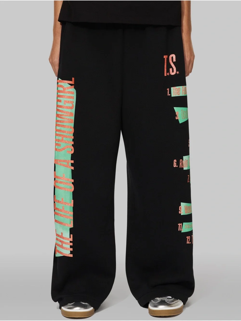TAYLOR SWIFT THE LIFE OF A SHOWGIRL TRACKLIST BLACK SWEATPANTS - Medium